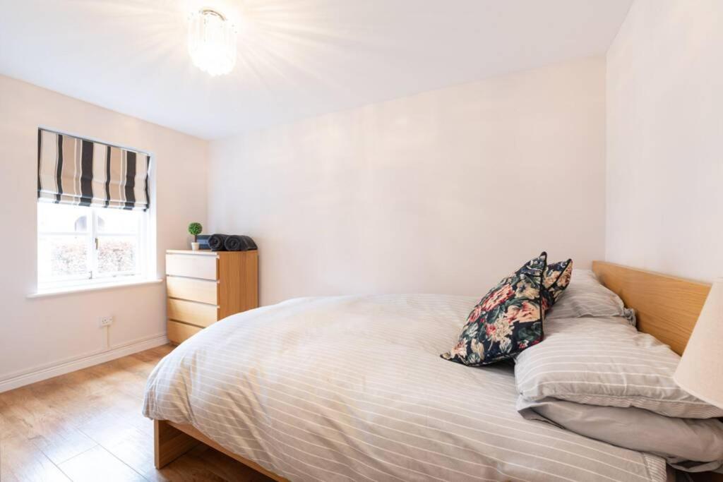 Burlington Place, Shrewsbury. 2 Bedroom, Private Parking, 5 Minutes From Town Экстерьер фото