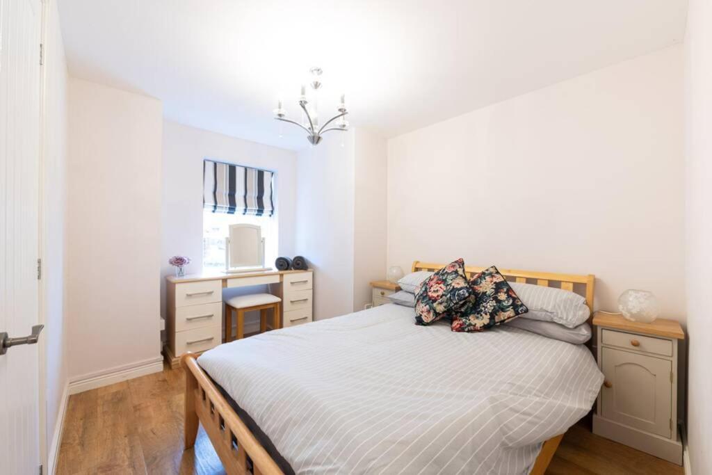 Burlington Place, Shrewsbury. 2 Bedroom, Private Parking, 5 Minutes From Town Экстерьер фото